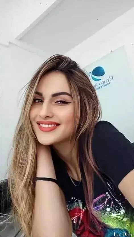 Nycole Profile image 3